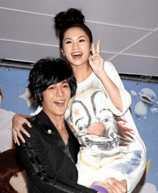 考古|汪东城自曝曾“被小三”,向对方求婚却遭拒绝,曾是顶流的他情路太坎坷!