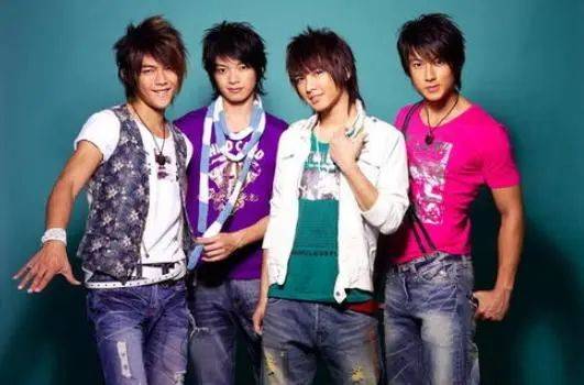 考古|汪东城自曝曾“被小三”,向对方求婚却遭拒绝,曾是顶流的他情路太坎坷!