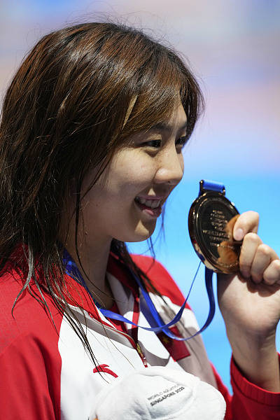 游泳世锦赛:唐钱婷夺得女子百米蛙泳第三名 铜牌同样宝贵