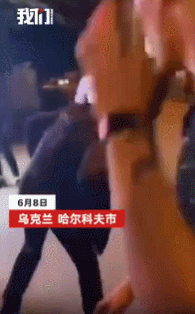 魔幻的乌克兰:除了漂亮的嫩模,还有遍地手榴弹!