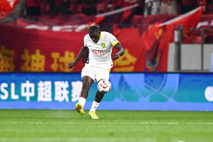 媒体人谈国安:球迷对不拼不抢不积极的态度,已经到了忍耐的极限