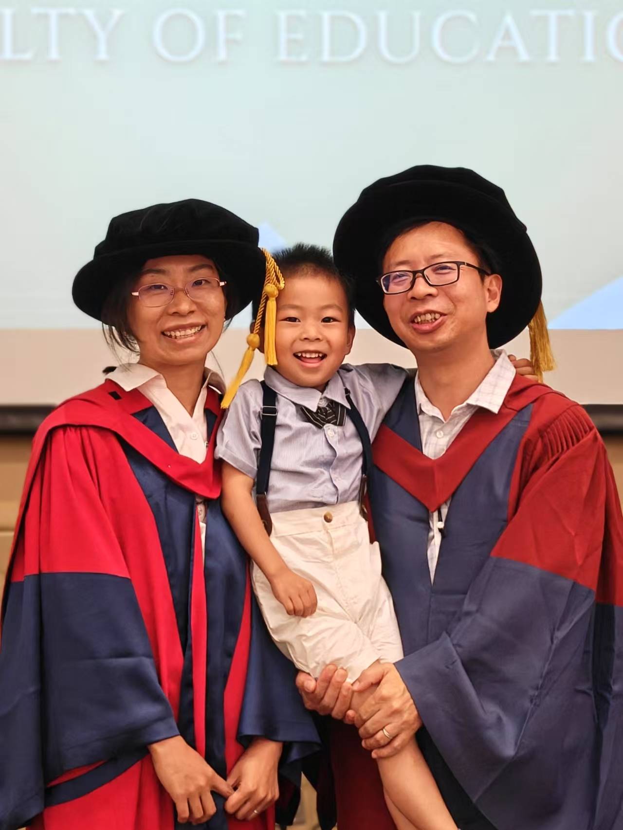 港大女博士放弃985回甘肃,研究县城“失败者”