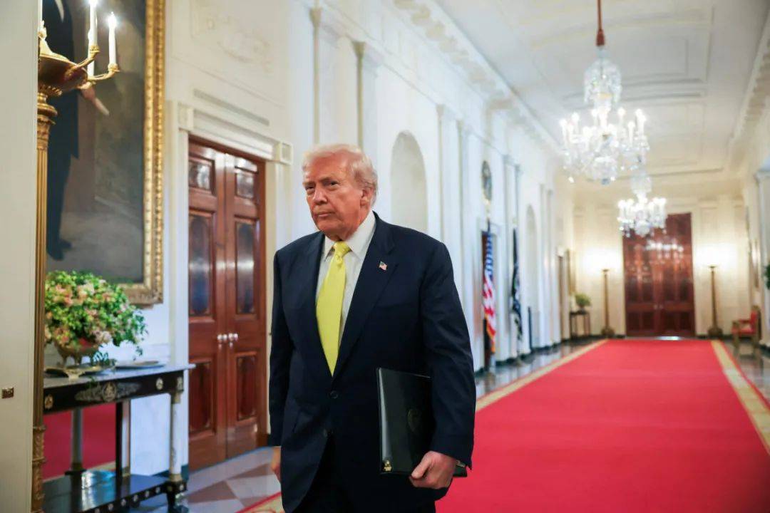 乌克兰来信:泽连斯基会把整个顿巴斯地区交给俄罗斯吗?