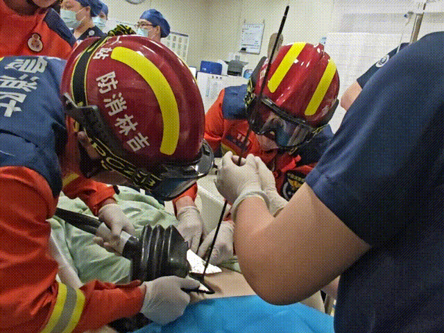 击穿眉骨、扎穿手指…这项人气运动暗藏风险!