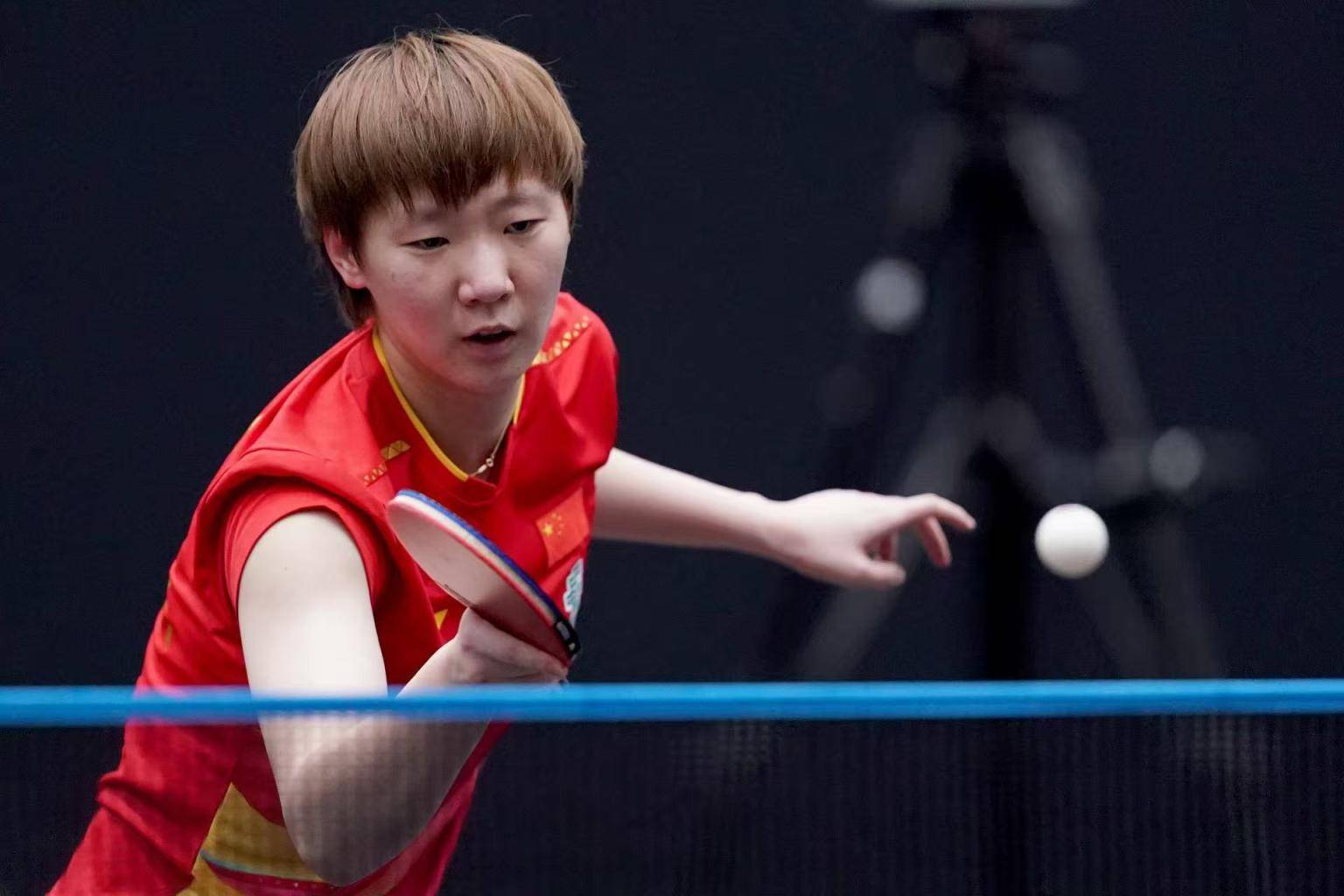 林诗栋双线作战均终结“黑马” 混双携蒯曼进决赛