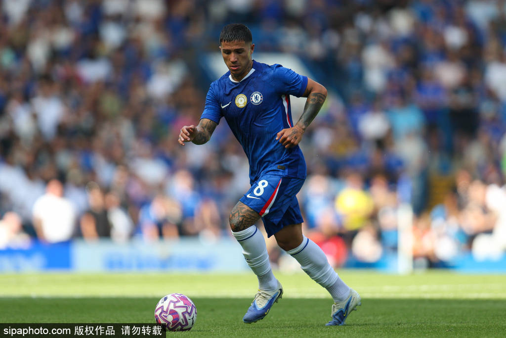 切尔西追逐费尔明:1500万欧年薪背后的转会博弈与战术需求