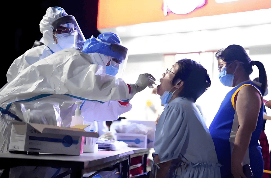 多地网友晒图:四五年前的核酸检测费用全额退款了!