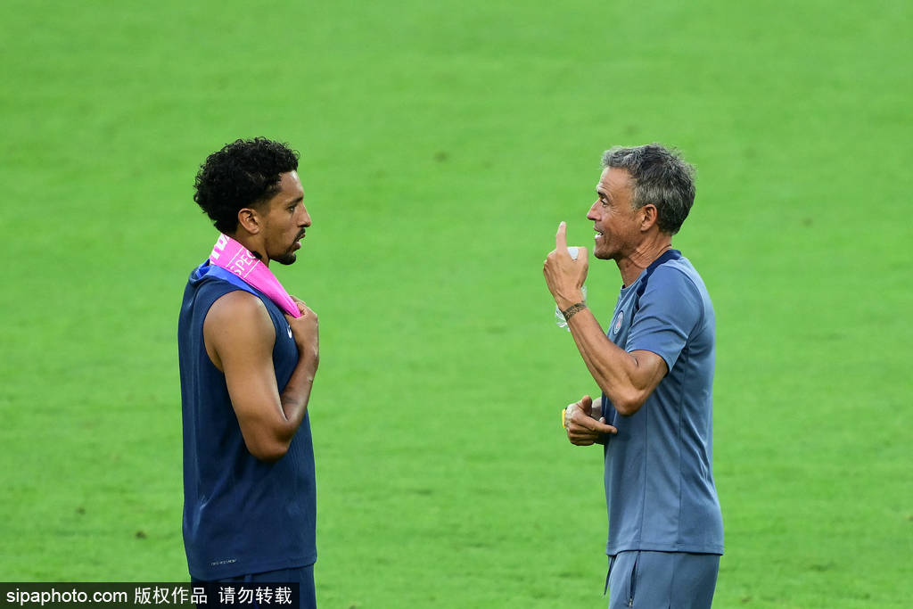 欧冠抽签揭晓:法甲三强陷入“死亡之组”,能否绝境逢生?