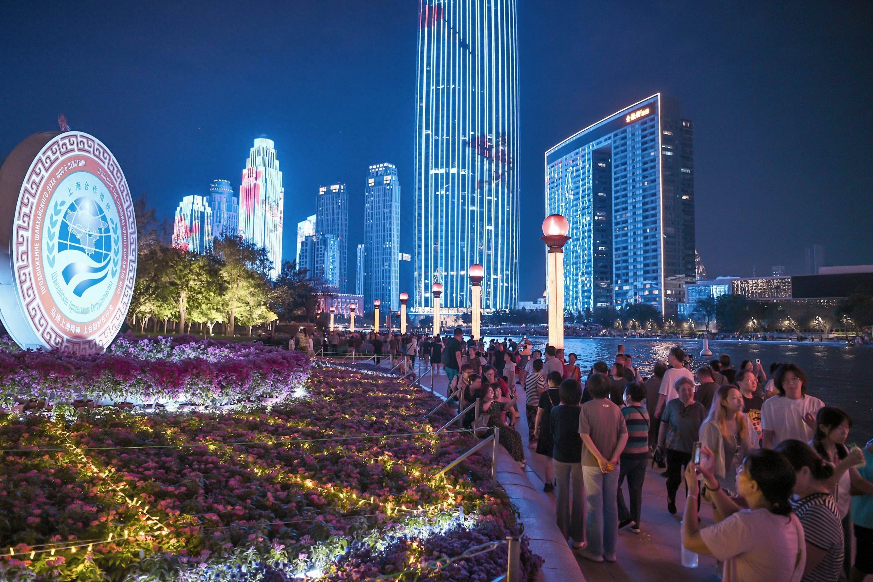 上合峰会前夕,日本送上10万亿日元大礼,莫迪最新表态突出四个字,让东京当局心寒