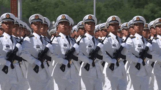 盛大阅兵即将开始,这是今晨的天安门广场!