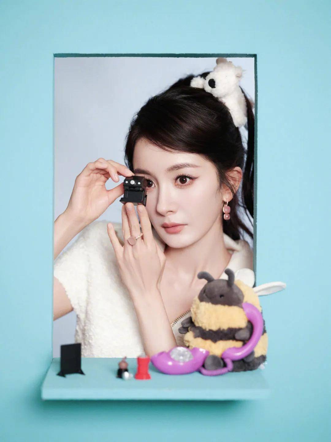 杨幂把钥匙扣扎在马尾上,瞬间实现满39减20!