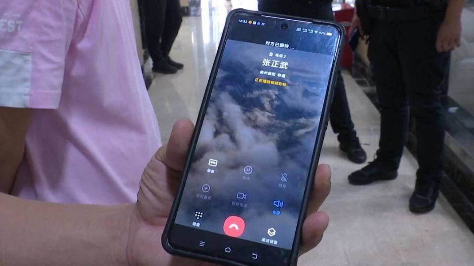 男子花30万讨老婆,一个月不到人财两空!婚介所回怼记者:再拍我就对你不客气