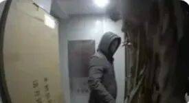 女主播被不明包裹炸伤毁容,警方通报